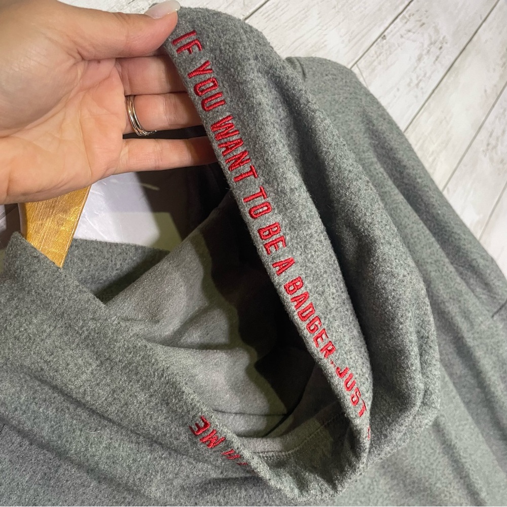 VS Victoria’s Secret Pink University of Wisconsin Badgers Hoodie Oversized M - Picture 6 of 7